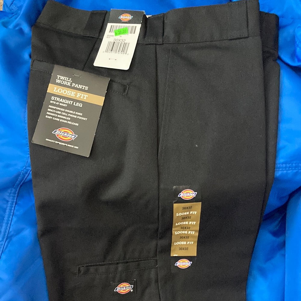 Dickies Loose Fit Black